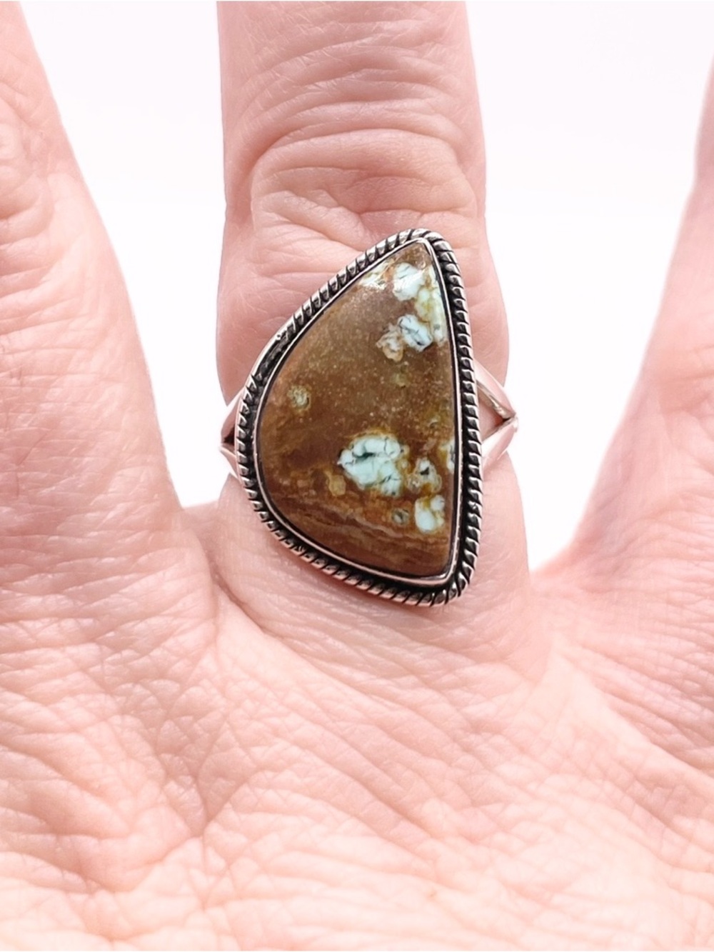 Size 8 Sterling Silver Turquoise Ring - Picture 6 of 8
